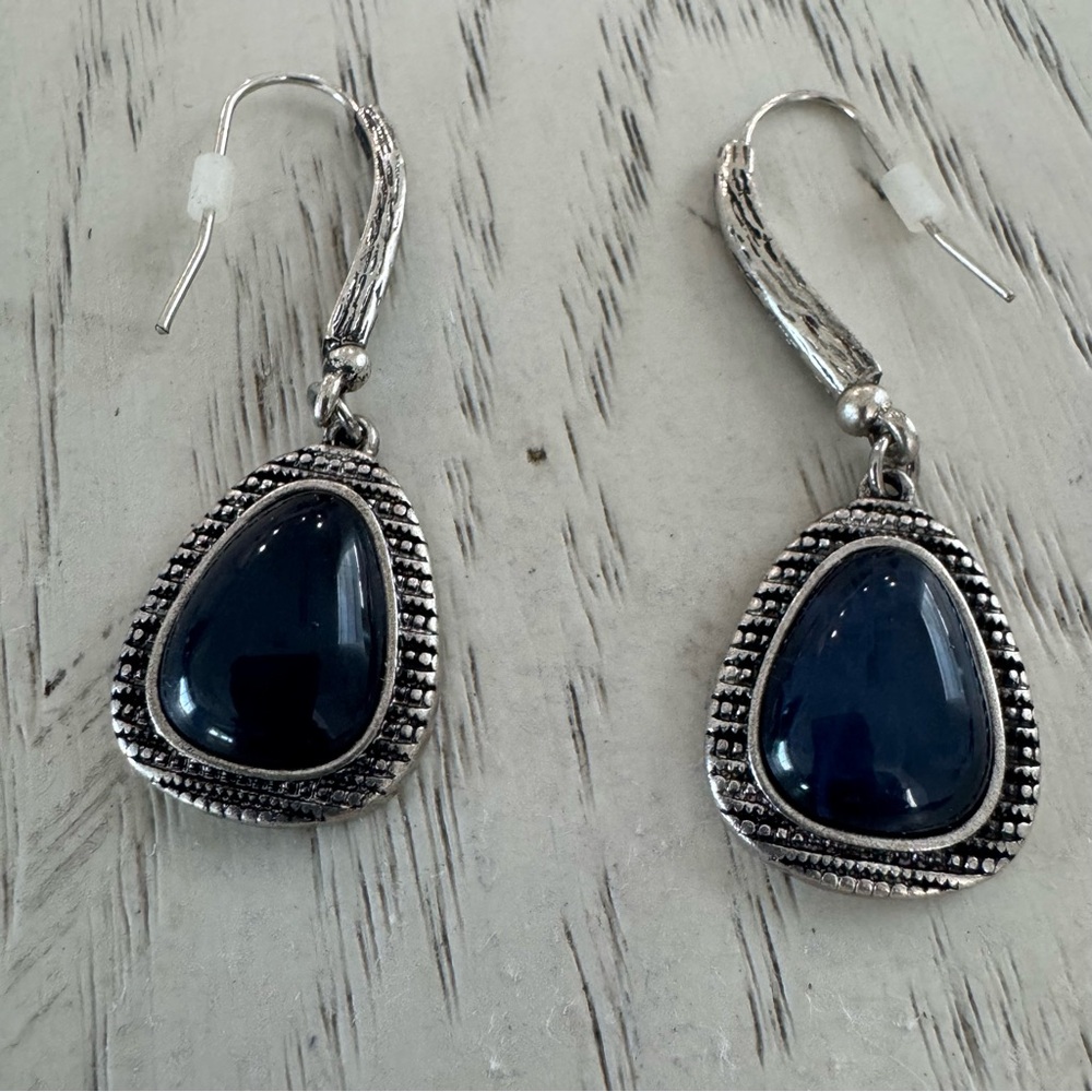Elegant Silver and Blue Teardrop Earrings